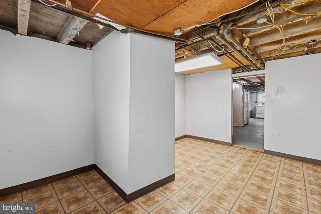 425 W WELLENS AVE, Philadelphia, PA 19120