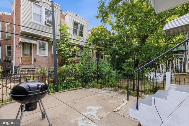 425 W WELLENS AVE, Philadelphia, PA 19120