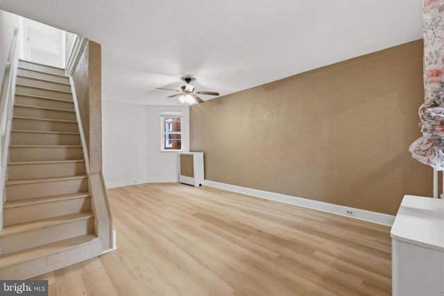 425 W WELLENS AVE, Philadelphia, PA 19120