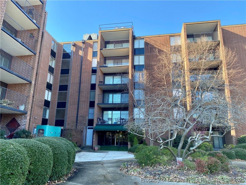 1100 Clarendon Street 601, Fayetteville, NC 28305