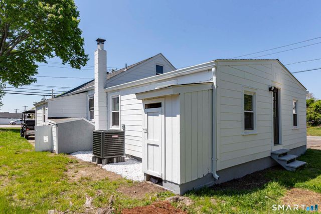 301 Hartford Avenue, Old Lyme, CT 06371