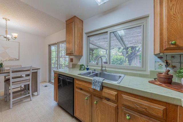 691 Park Street, Salinas, CA 93901
