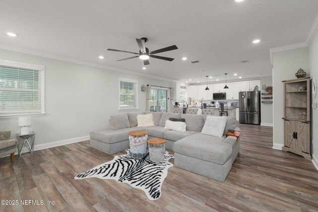 3 SEPTEMBER Place, Palm Coast, FL 32164