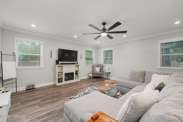 3 SEPTEMBER Place, Palm Coast, FL 32164