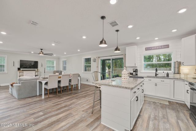 3 SEPTEMBER Place, Palm Coast, FL 32164