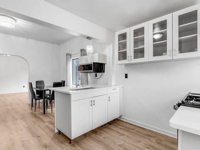 608 WOODRUFF Avenue, Joliet, IL 60436