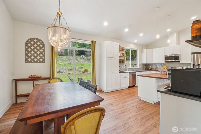 30307 NE Sunset Falls Road, Yacolt, WA 98675