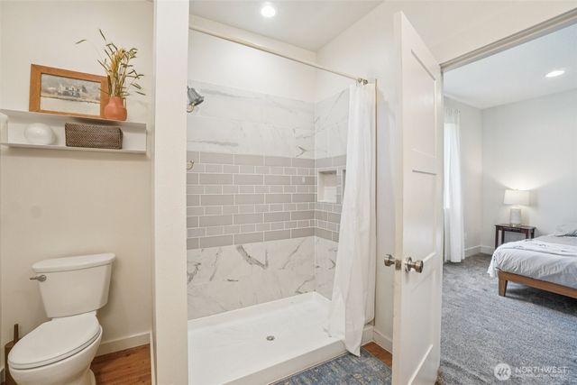 30307 NE Sunset Falls Road, Yacolt, WA 98675