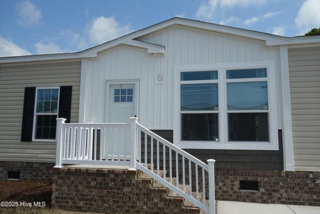 884 Yaupon Drive SW, Calabash, NC 28467