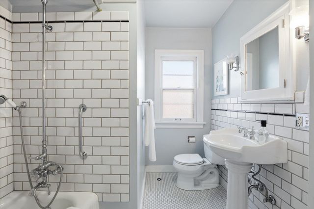 1618 S Lincoln St, Spokane, WA 99203