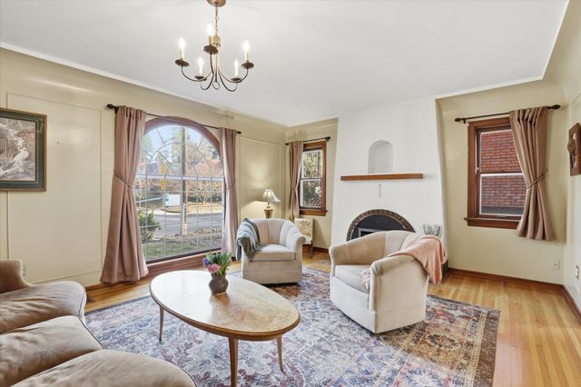 1618 S Lincoln St, Spokane, WA 99203