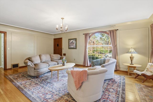 1618 S Lincoln St, Spokane, WA 99203