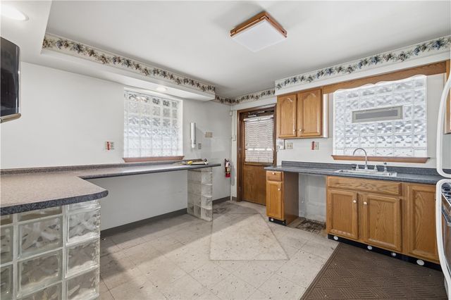 101 W 9th ave, Homestead, PA 15120