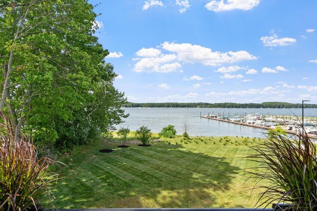 30 Little Bay Drive, Dover, NH 03820