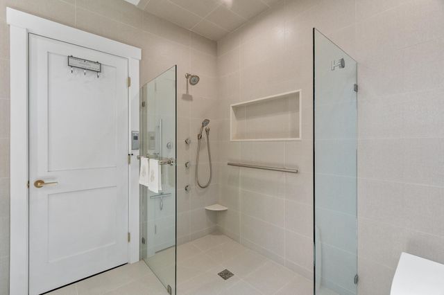 30 Little Bay Drive, Dover, NH 03820