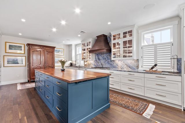 30 Little Bay Drive, Dover, NH 03820