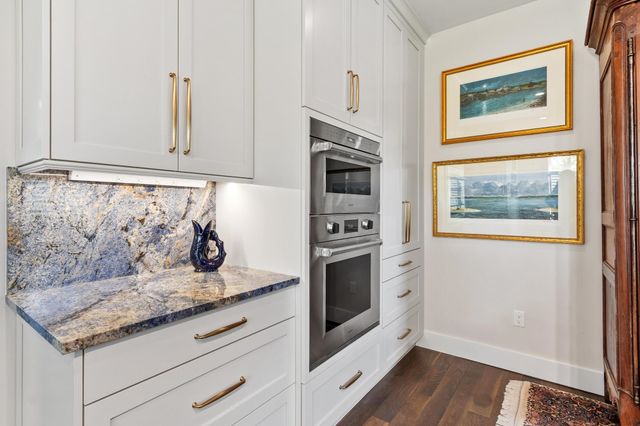 30 Little Bay Drive, Dover, NH 03820
