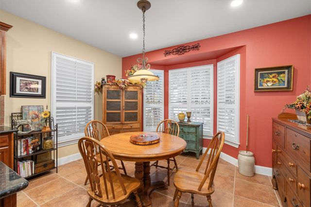 204 Goose Island DR, Georgetown, TX 78633