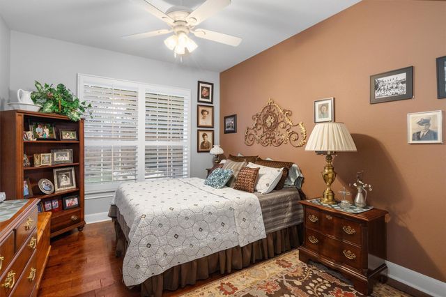 204 Goose Island DR, Georgetown, TX 78633