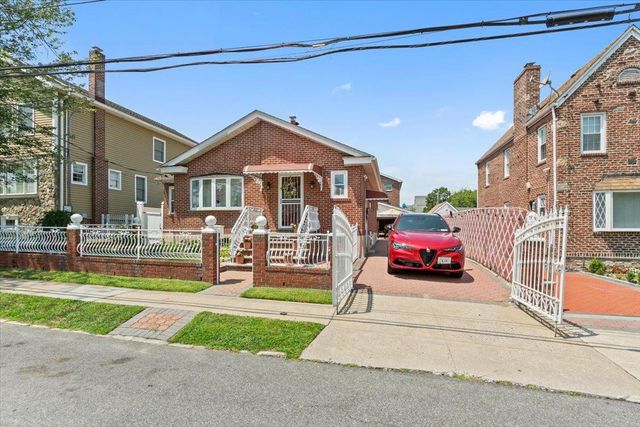 15 Sumner Avenue, Yonkers, NY 10704