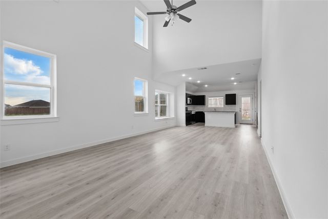 812 Whitmore Drive, Princeton, TX 75071