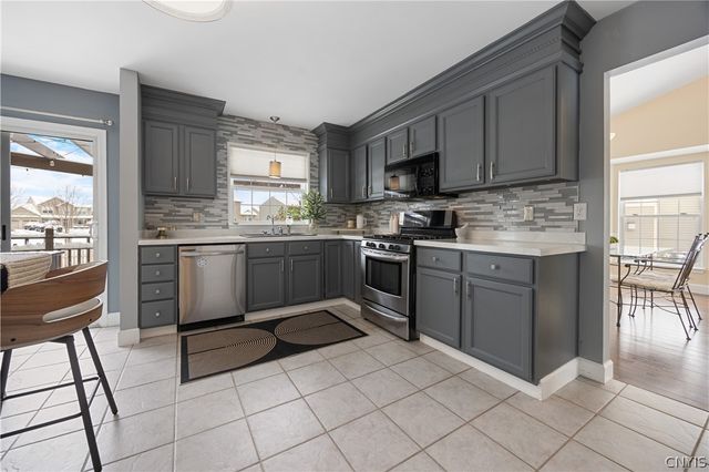 5114 Old Barn Road, Clay, NY 13041