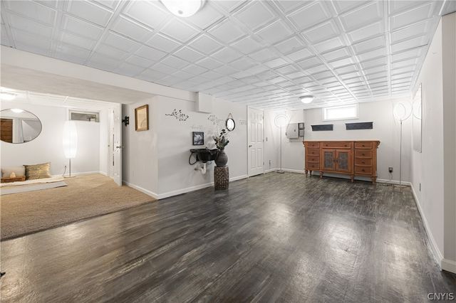 5114 Old Barn Road, Clay, NY 13041