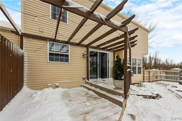 5114 Old Barn Road, Clay, NY 13041