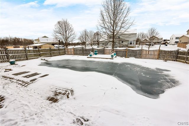 5114 Old Barn Road, Clay, NY 13041