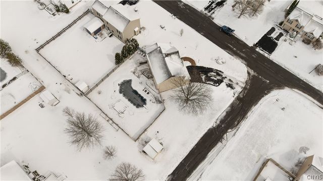 5114 Old Barn Road, Clay, NY 13041