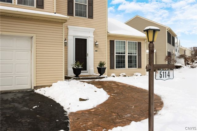 5114 Old Barn Road, Clay, NY 13041