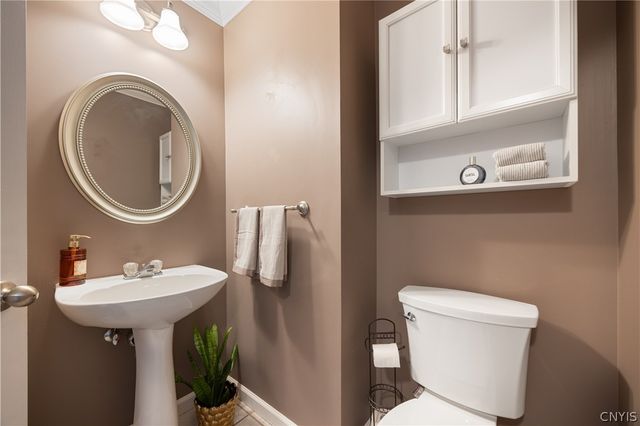 5114 Old Barn Road, Clay, NY 13041