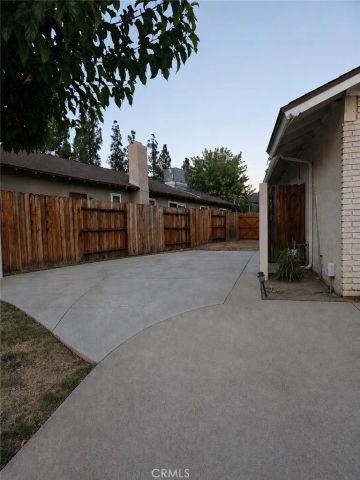 2905 Pepper Street, Highland, CA 92346