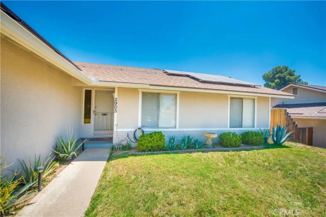 2905 Pepper Street, Highland, CA 92346