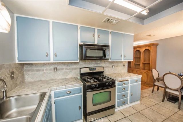 2905 Pepper Street, Highland, CA 92346