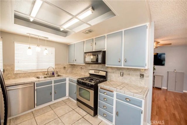 2905 Pepper Street, Highland, CA 92346
