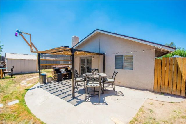 2905 Pepper Street, Highland, CA 92346