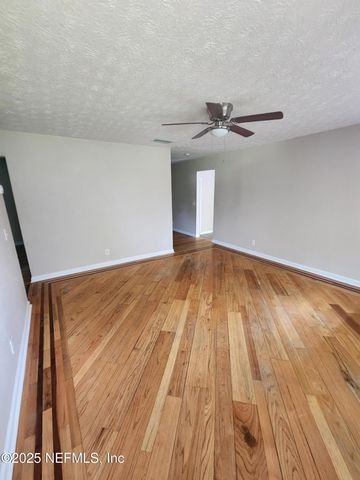 4282 FOREST Boulevard, Jacksonville, FL 32246