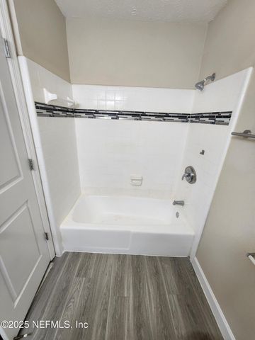 4282 FOREST Boulevard, Jacksonville, FL 32246
