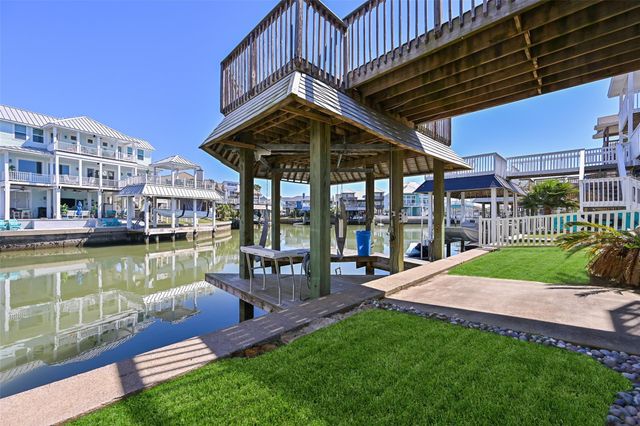 3912 Bridge Harbor Drive, Galveston, TX 77554