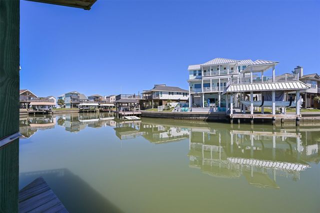 3912 Bridge Harbor Drive, Galveston, TX 77554