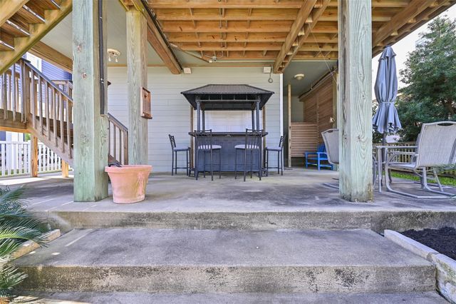 3912 Bridge Harbor Drive, Galveston, TX 77554