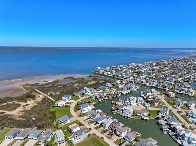 3912 Bridge Harbor Drive, Galveston, TX 77554