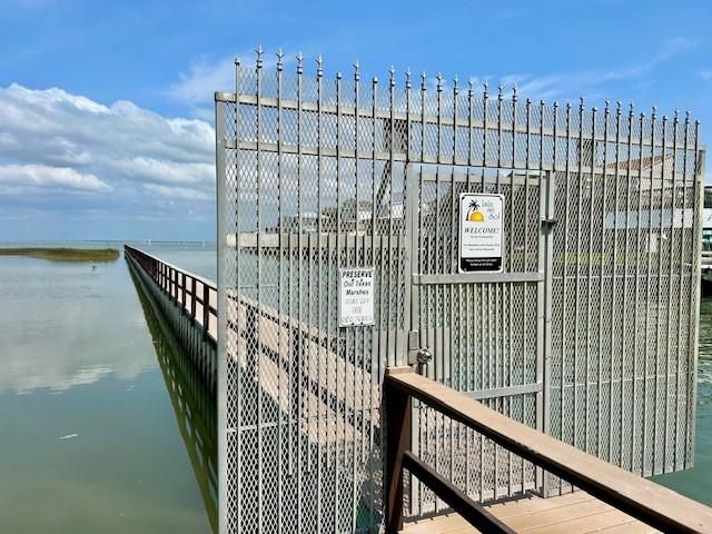 3912 Bridge Harbor Drive, Galveston, TX 77554