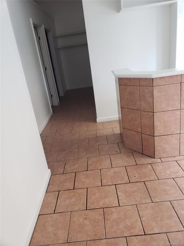 1575 Bathgate Avenue Comm 3, Bronx, NY 10457