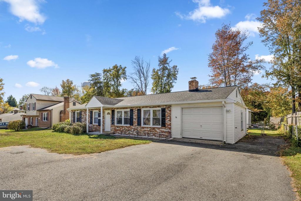 11206 OLD LEAVELLS RD, Fredericksburg, VA 22407