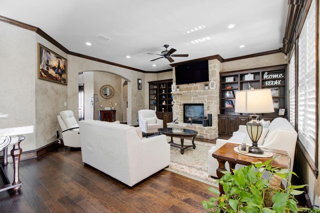 145 Abby Gail Dr, Longview, TX 75605