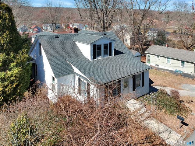 6 John Avenue, Waterford, CT 06375