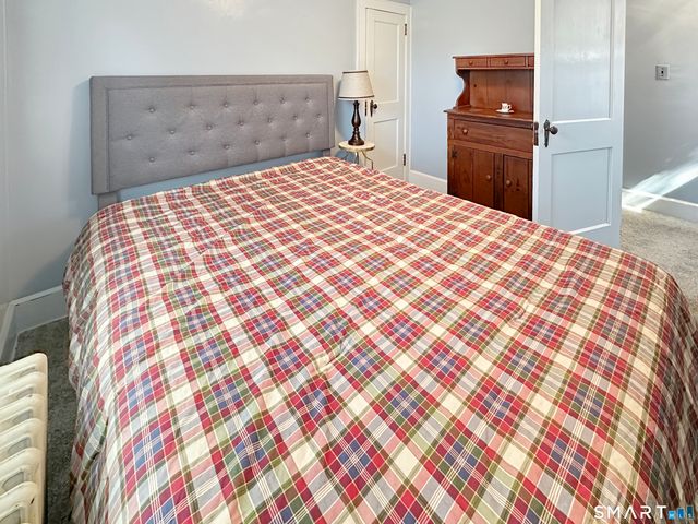 6 John Avenue, Waterford, CT 06375