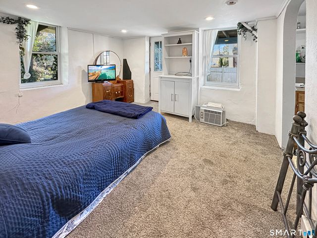 6 John Avenue, Waterford, CT 06375